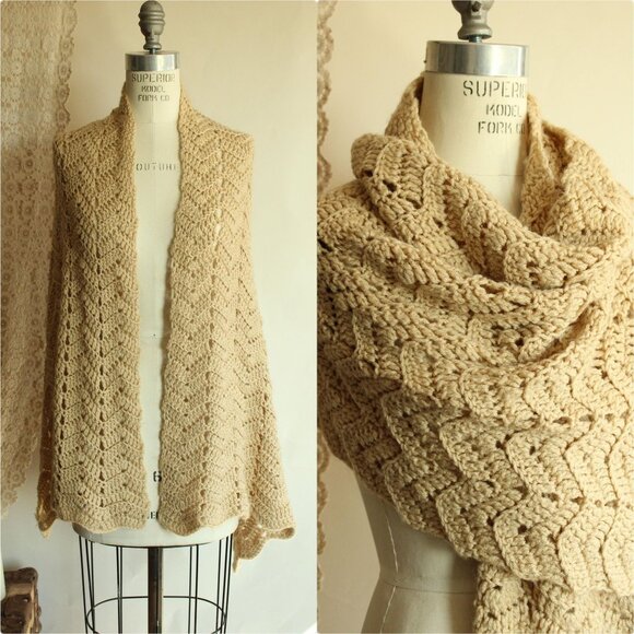 Vintage 1960s 1970s Knit Wrap Beige Scarf,  Rectangular Extra Large - Picture 1 of 10